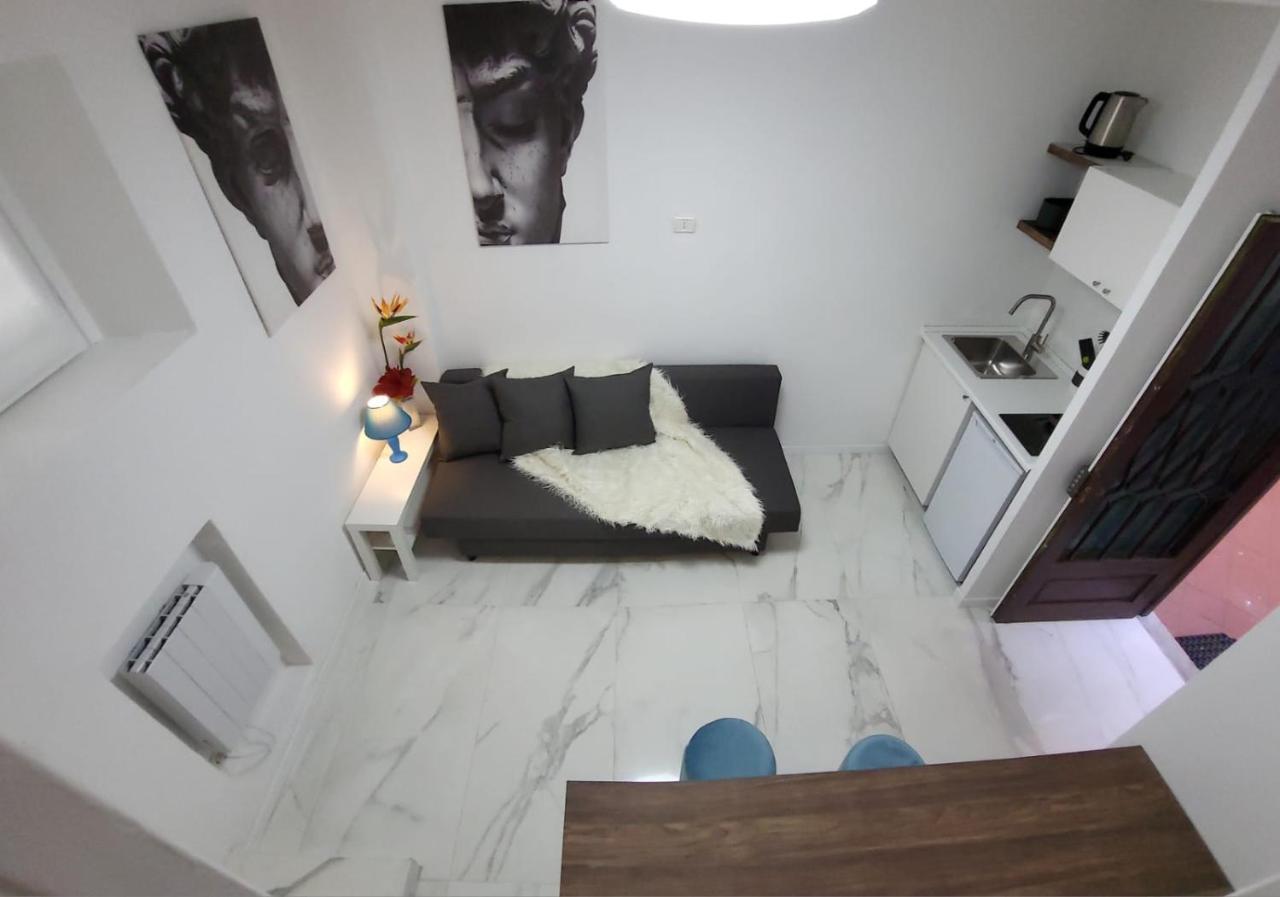 The White Colisseum Apartment โรม ภายนอก รูปภาพ